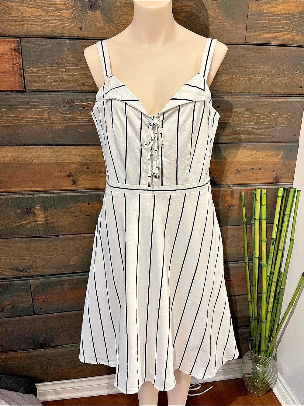 Le Chateau Striped Lace-Up Mini Dress in White & Black Size Medium